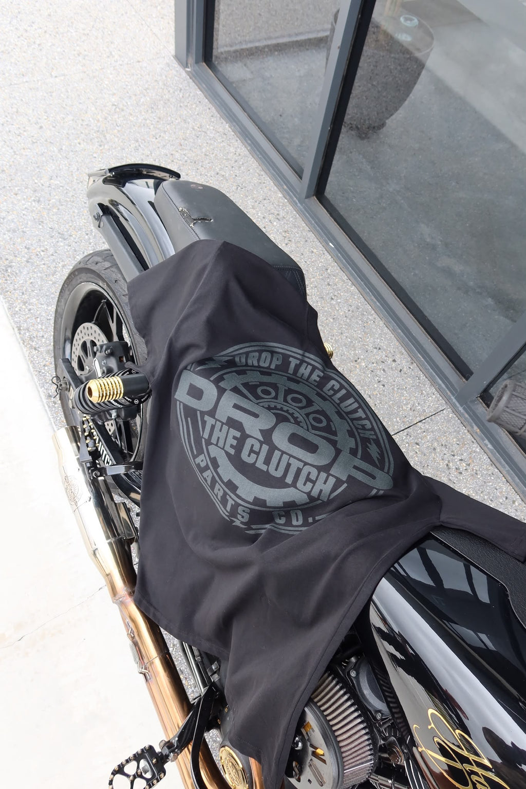 DROP THE CLUTCH HARD PARTS TEE
