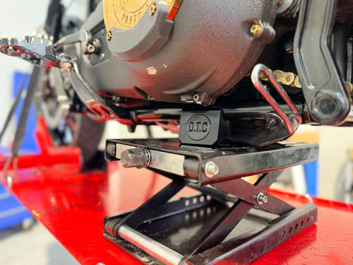 Harley Dyna Frame Lift Support